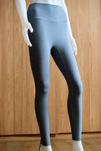 Load image into Gallery viewer, Evolution Yoga Pants in Aqua
